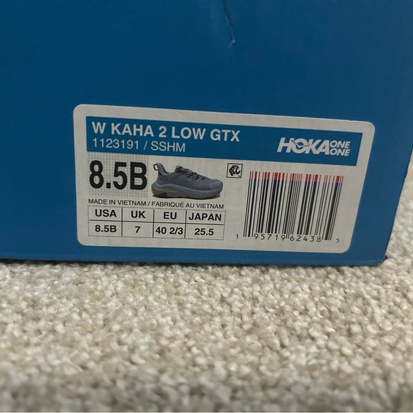 HOKA Kaha 2 Low Waterproof Hiking Shoe - Picture 9 of 10